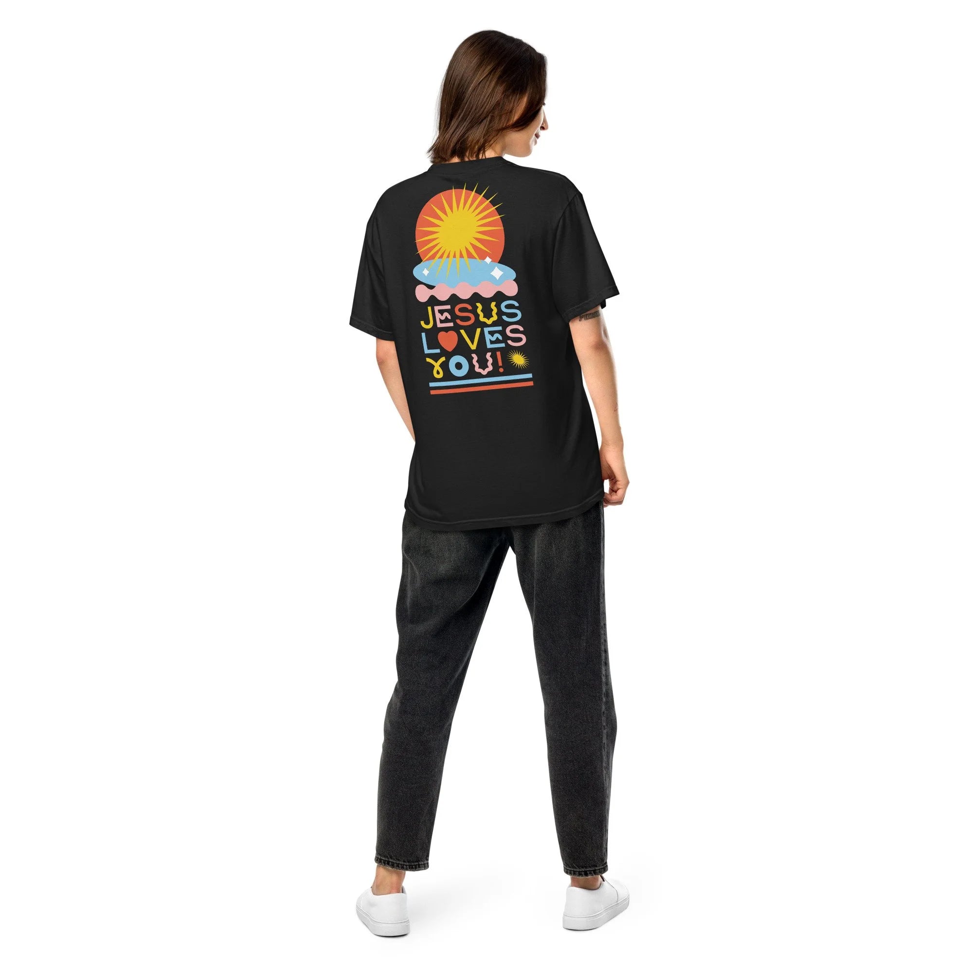T-shirt oversize Jesus Loves You | Summer 2026